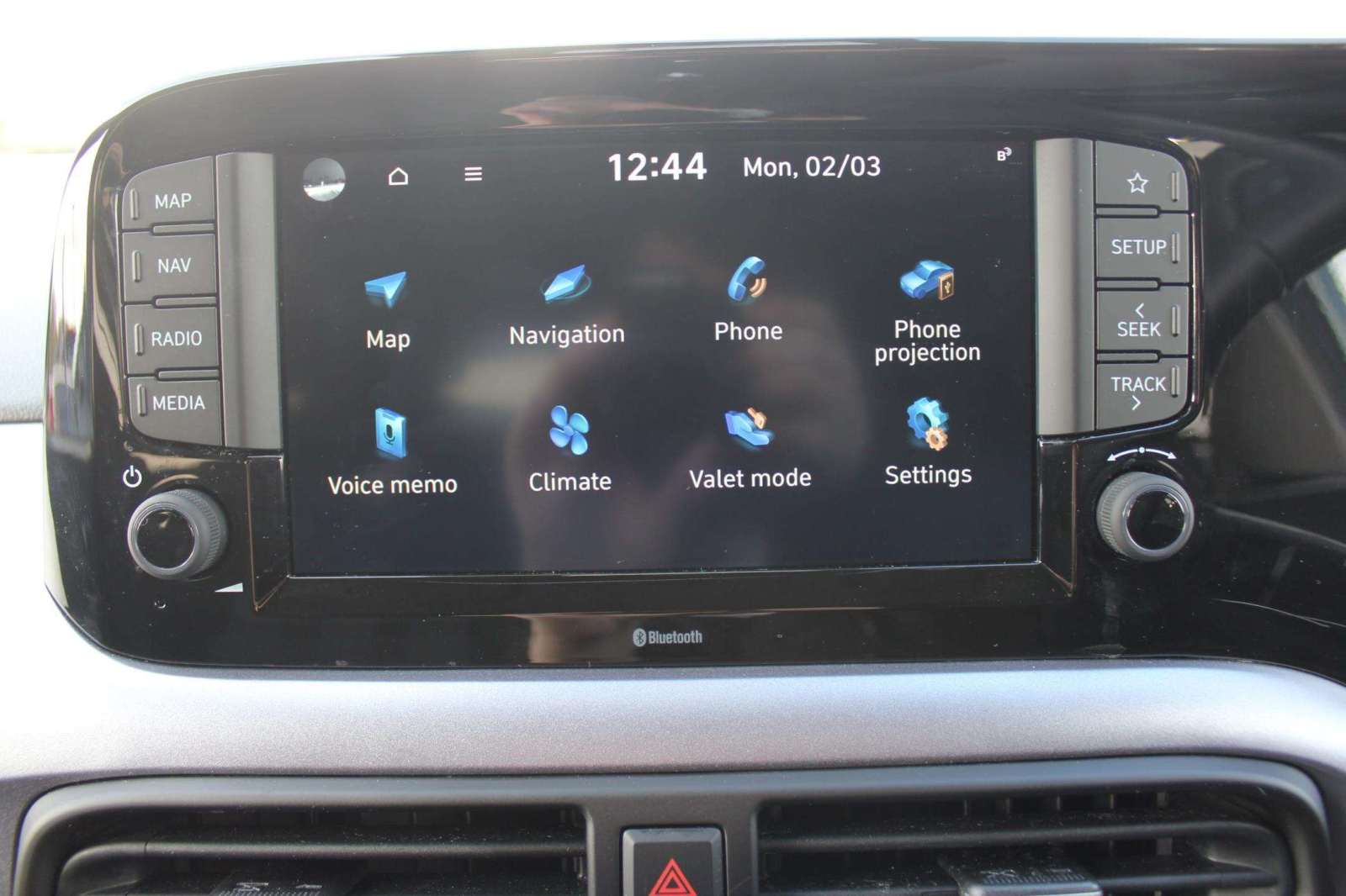 HYUNDAI I10 1.0 63 PREMIUM 5DR AUTO NAV 2024 ISZ3751 HYUNDAI I10 1.0 63...